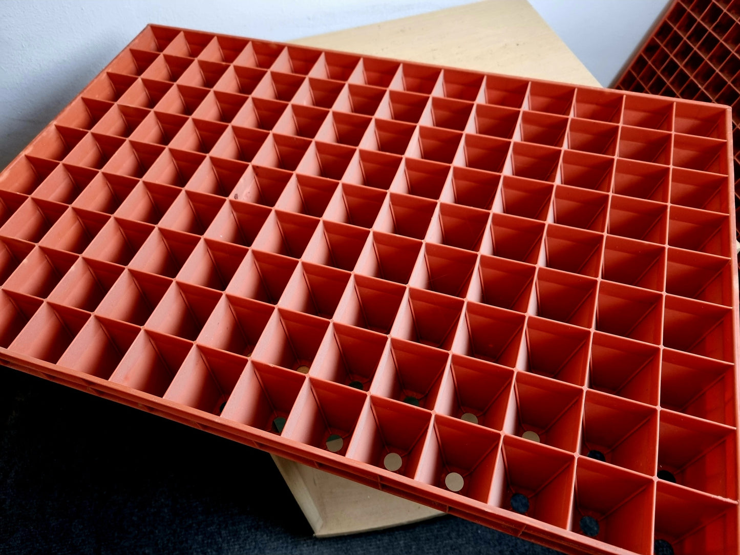 126 Cell Seed Starter Plant Tray - Plastic Reusable Long life
